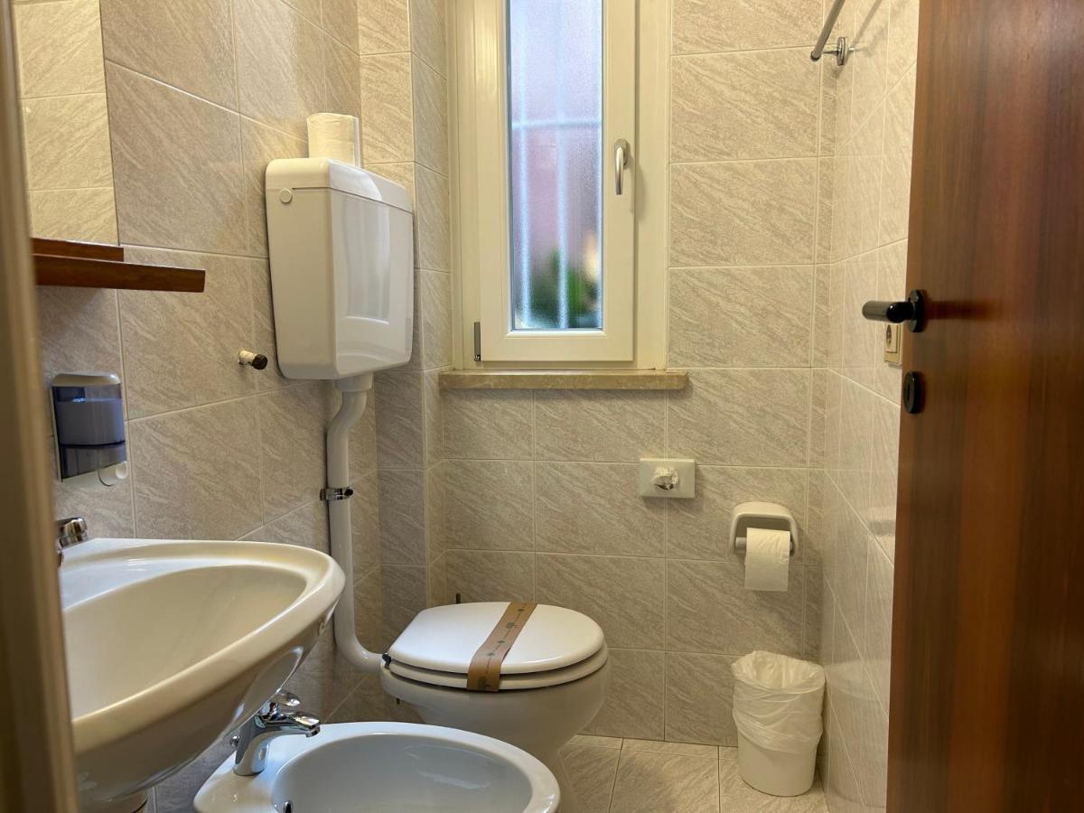 Albergo Da Pina Lazise Room photo