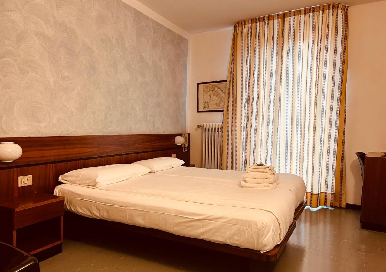 Albergo Da Pina Lazise Exterior photo